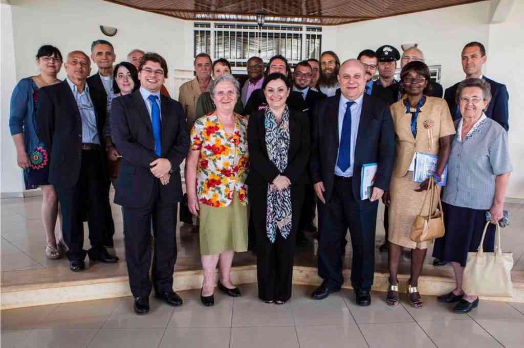 Il Vice Ministro degli Affari Esteri, Mario Giro, incontra a Youndè le ONG italiane operanti in Camerun